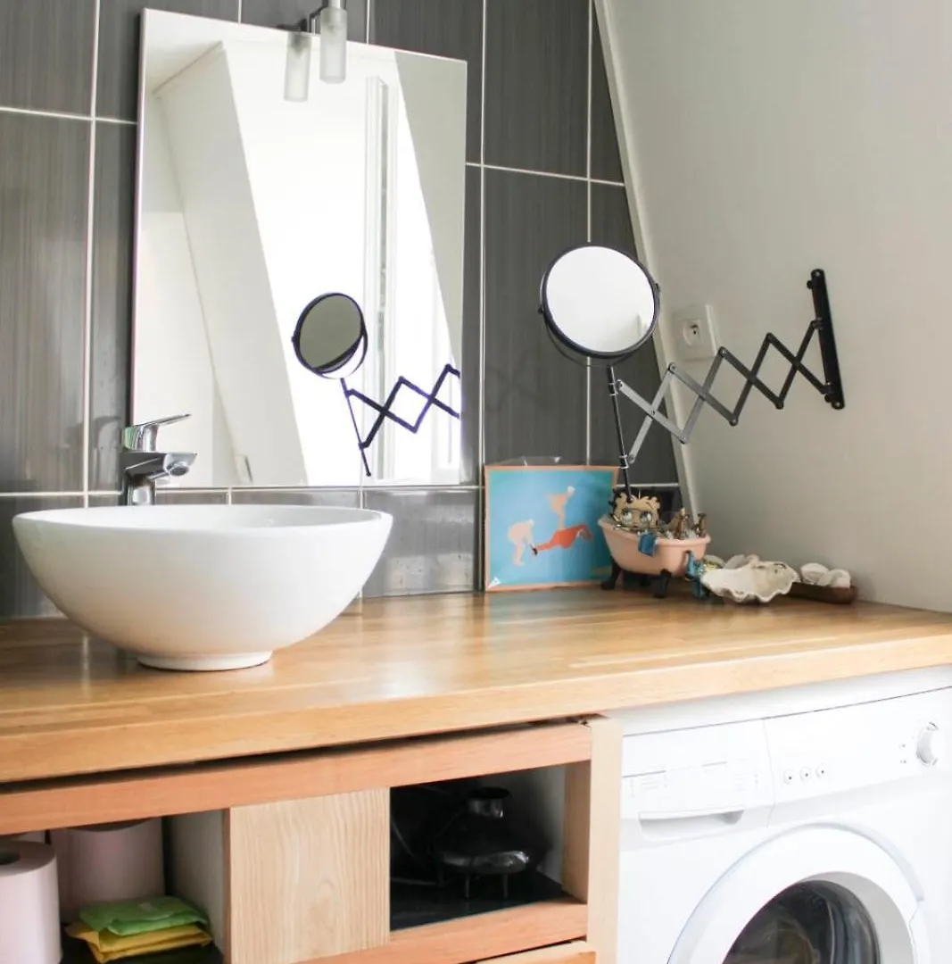 Apartment Beautiful Studio For Couple With Courtyard Paris France